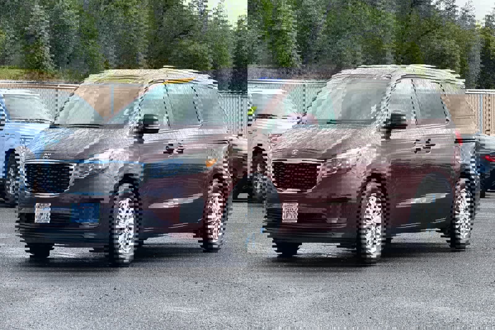 Used 2017 Kia Sedona LX w/ LX Essentials Premium Package image 7