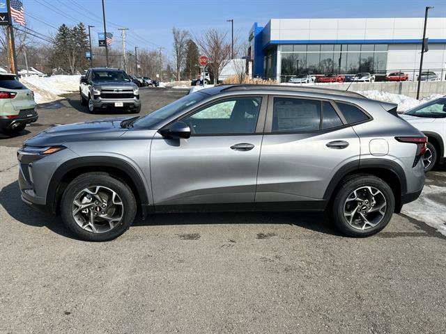 New 2026 Chevrolet Trax LT w/ LT Convenience Package image 2