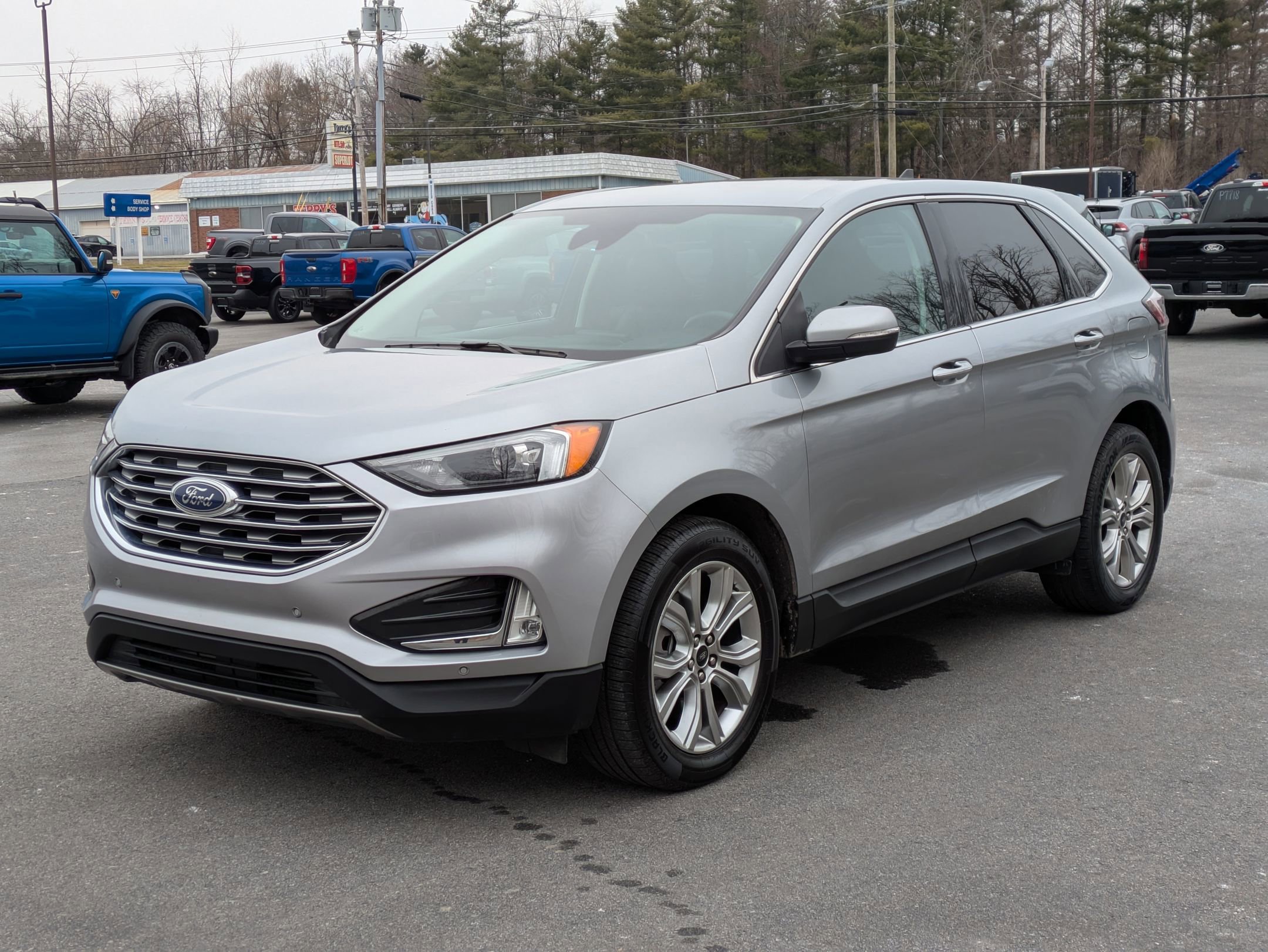 Used 2024 Ford Edge Titanium image 5