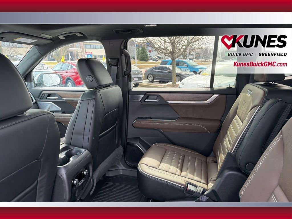 New 2026 GMC Acadia Denali Ultimate w/ LPO, Floor Liner Package image 36