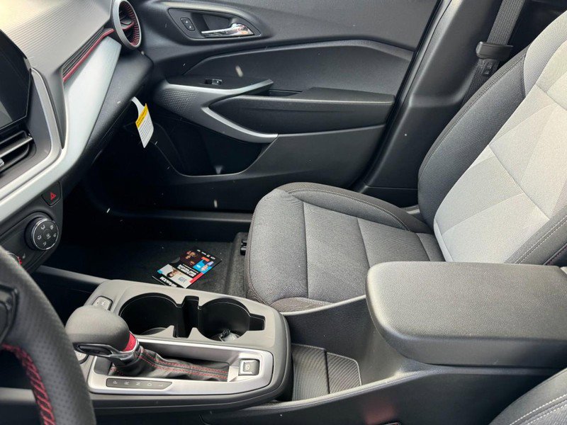New 2026 Chevrolet Trax RS w/ Driver Confidence Package FWD image 32