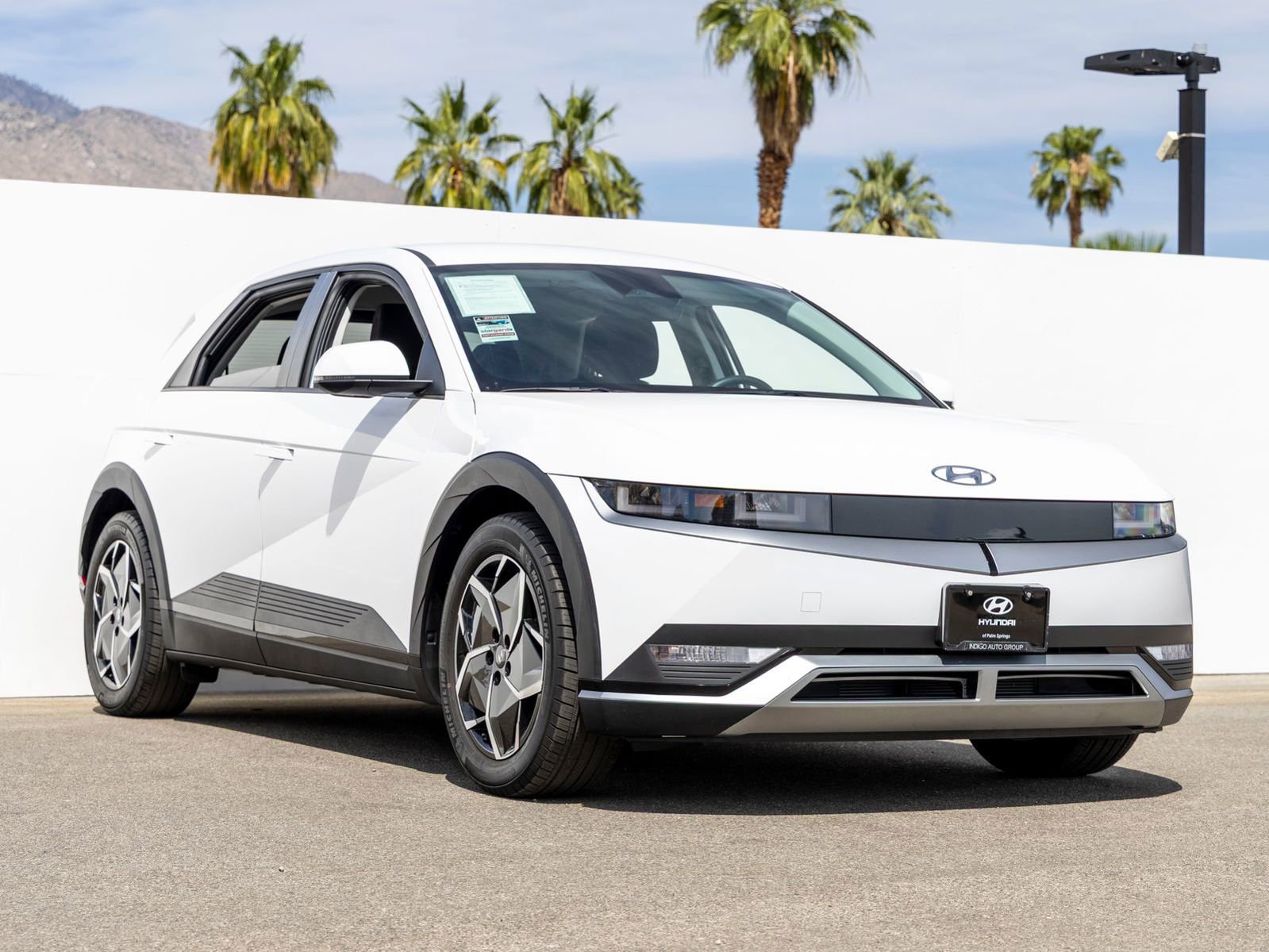 Used 2024 Hyundai Ioniq 5 SE RWD image 2