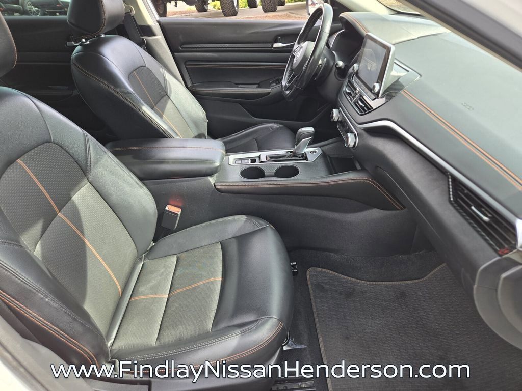 Used 2021 Nissan Altima 2.5 SR w/ SR Premium Package image 17