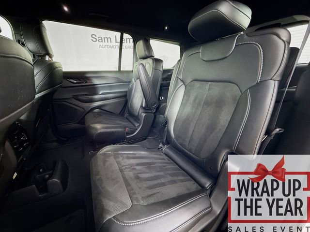 Used 2024 Jeep Grand Cherokee L Laredo image 23