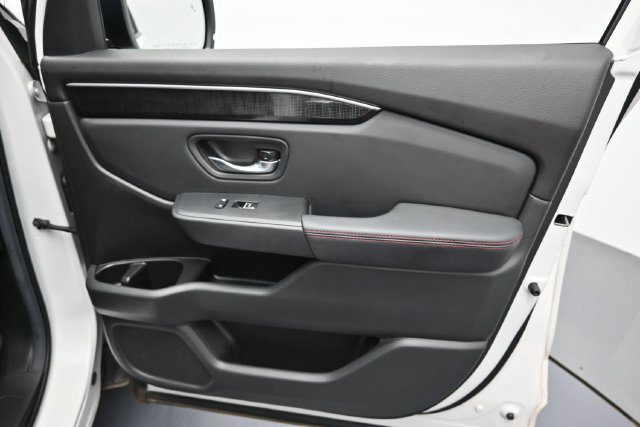 Used 2025 Honda Pilot Black Edition image 34