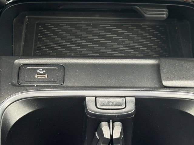 Used 2025 Mercedes-Benz GLA 250 image 6