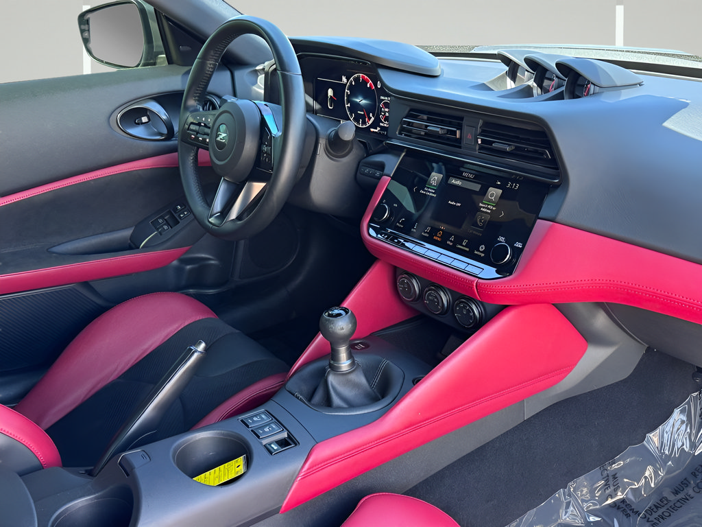 Used 2024 Nissan Z Performance w/ Floor Mat Package RWD image 5