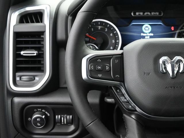 New 2026 RAM 1500 4x4 Crew Cab image 28