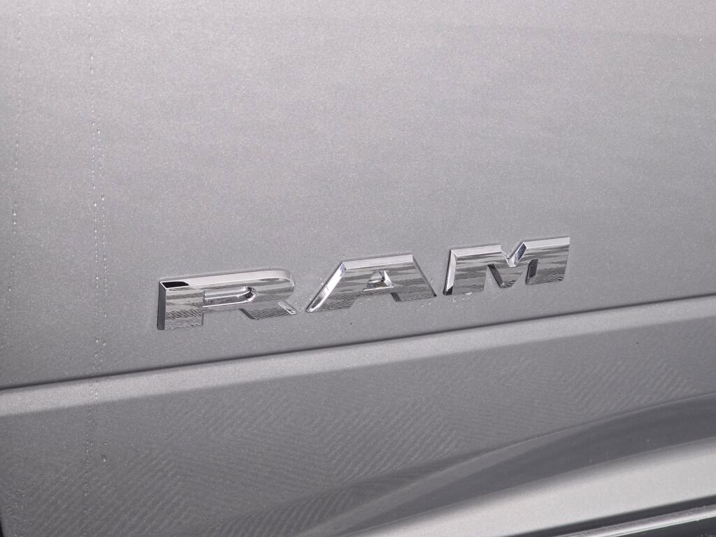 Used 2024 RAM 3500 Big Horn image 14