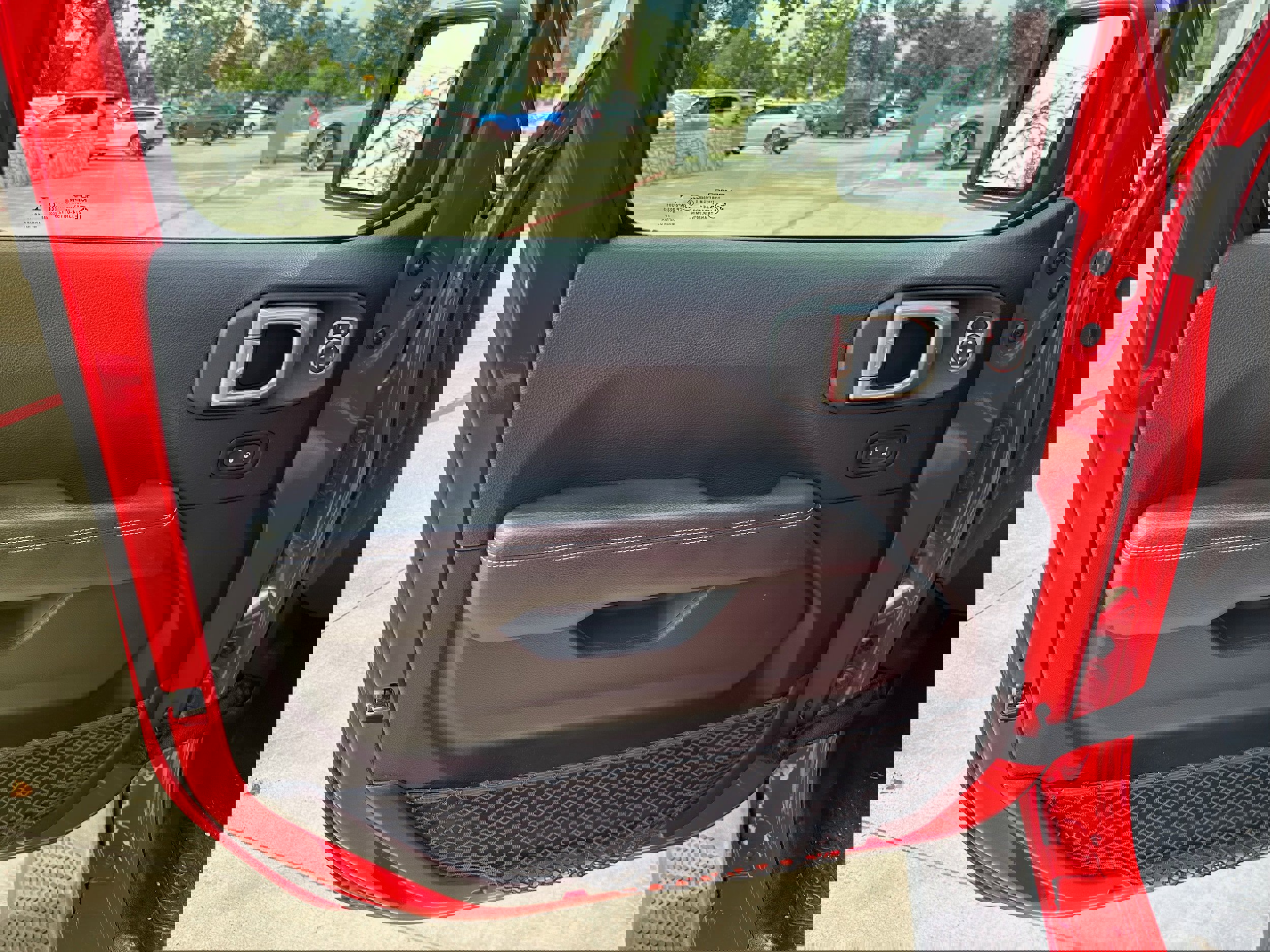 Used 2019 Jeep Wrangler Unlimited Sahara image 22