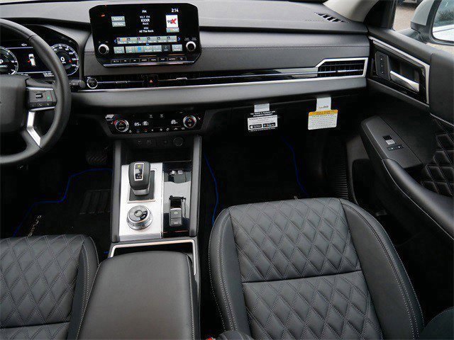 Used 2025 Mitsubishi Outlander SEL image 12