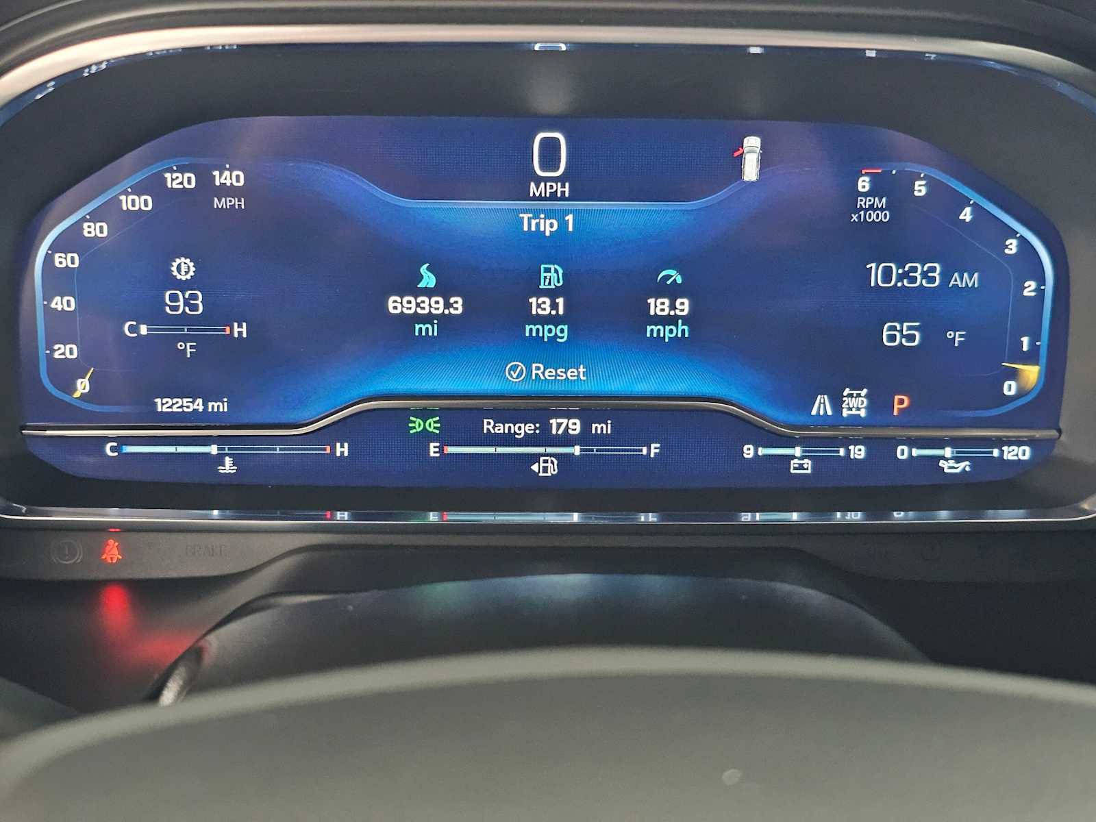 Used 2024 Chevrolet Suburban RST w/ Luxury Package image 25