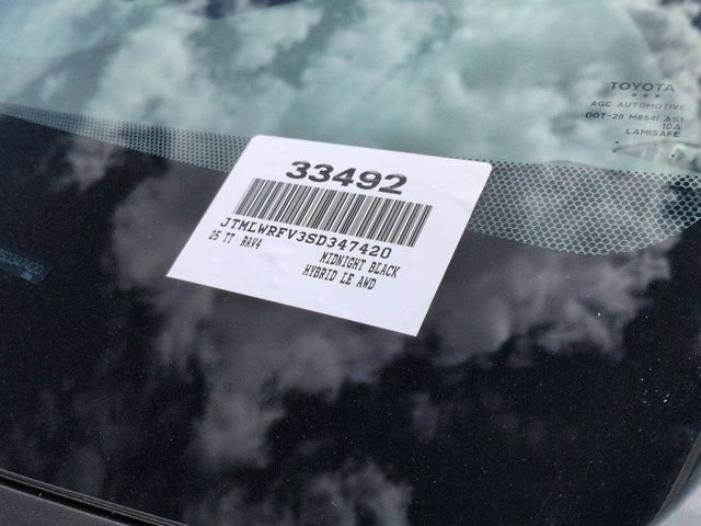 Certified 2025 Toyota RAV4 LE AWD/4WD image 18