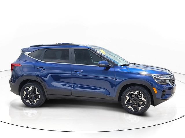 Used 2024 Kia Seltos EX FWD image 4