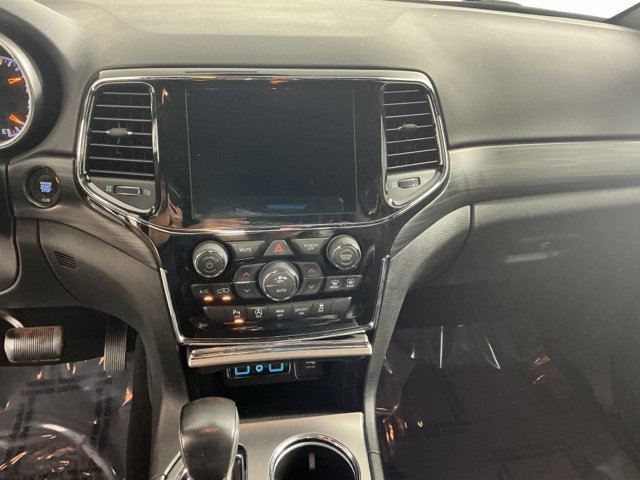 Used 2021 Jeep Grand Cherokee Laredo X AWD/4WD image 30