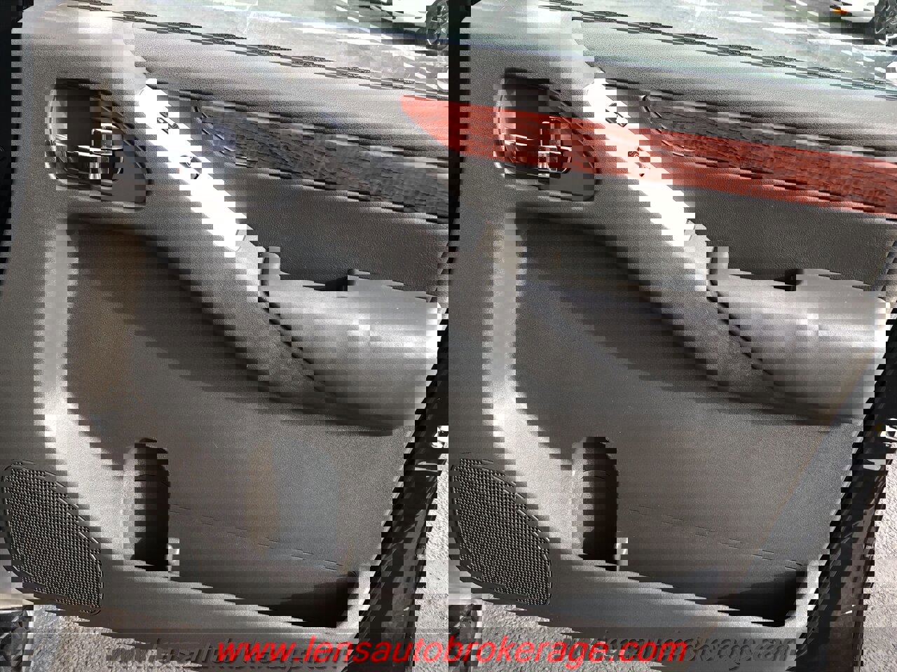 Used 2008 Nissan Pathfinder LE w/ Navigation Pkg image 22