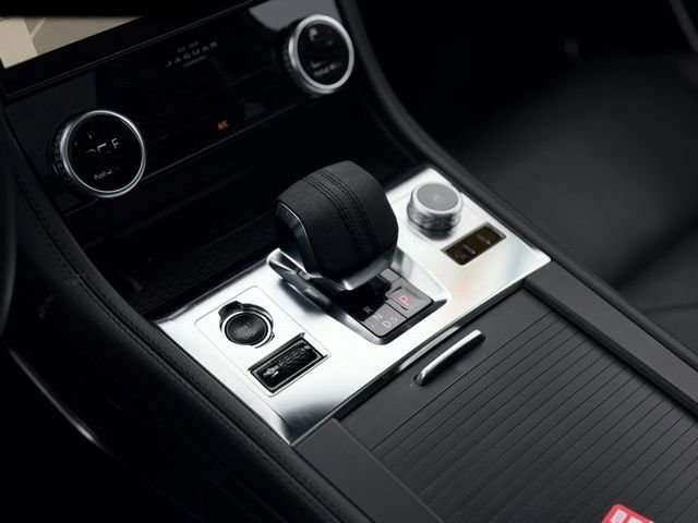 Used 2022 Jaguar F-PACE S image 19