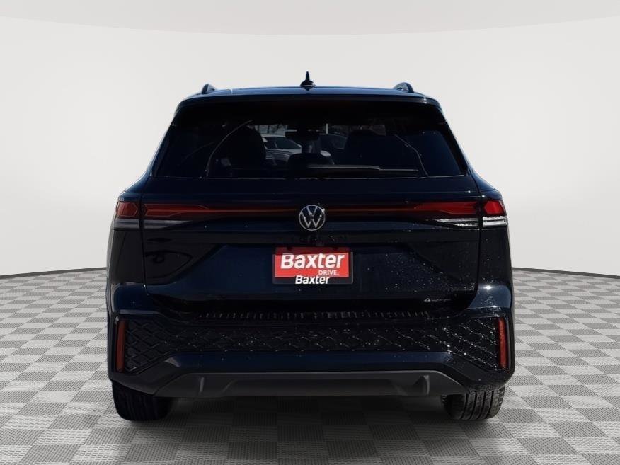 New 2026 Volkswagen Tiguan SE R-Line image 4