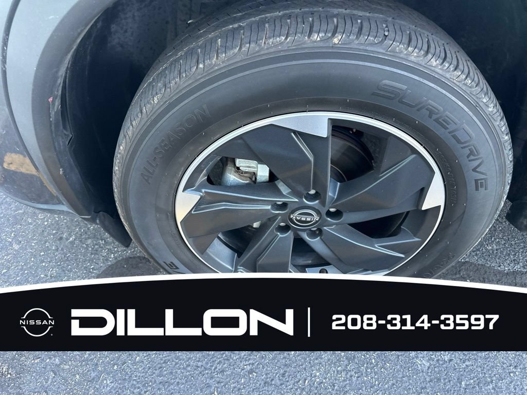 Certified 2025 Nissan Rogue SV AWD/4WD image 14