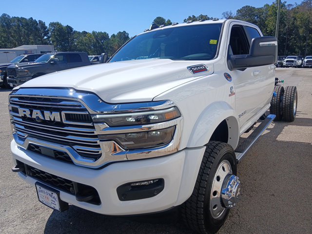 New 2027 RAM 5500 4x4 Crew Cab w/ Laramie Trim Package image 10