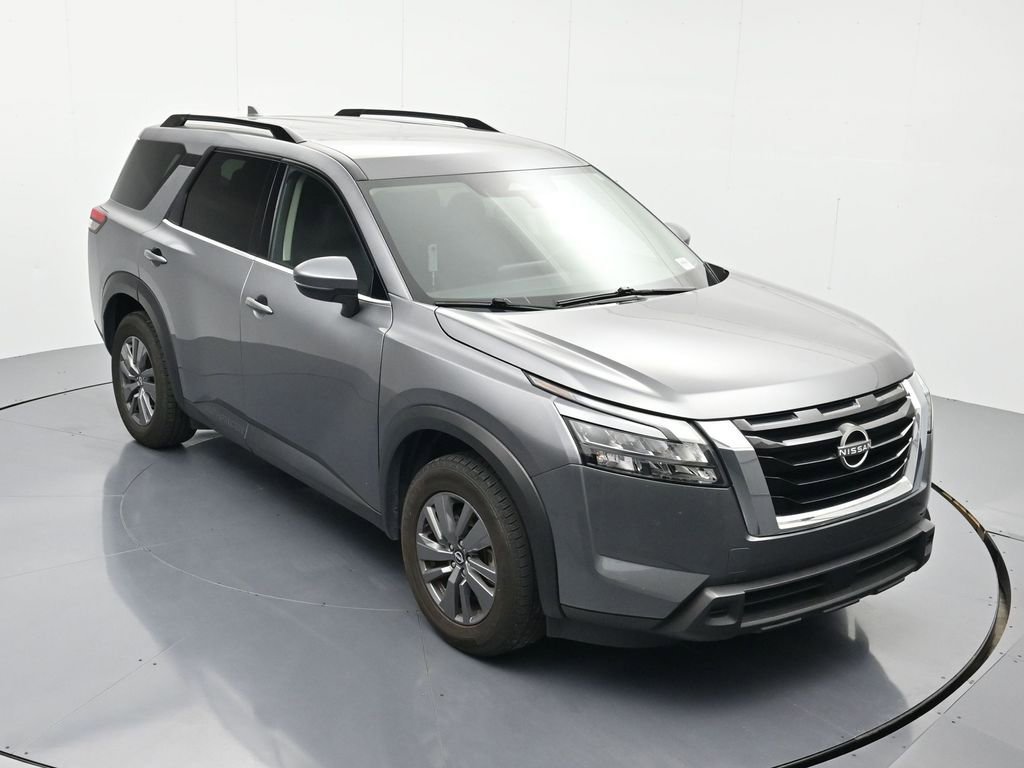 Used 2024 Nissan Pathfinder SV image 30