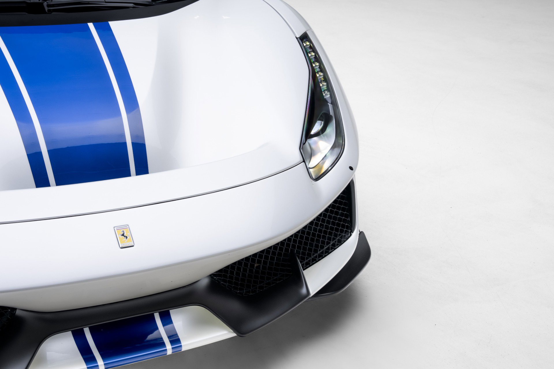 Used 2020 Ferrari 488 Pista image 15