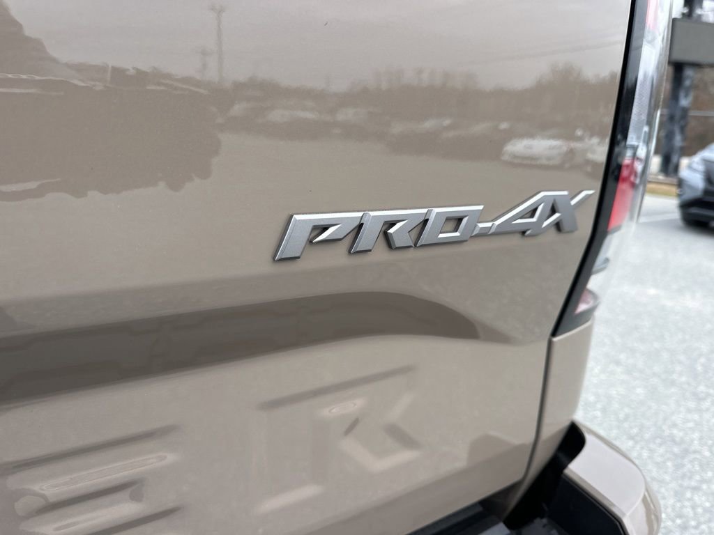 Used 2023 Nissan Frontier PRO-4X w/ Technology Package image 31