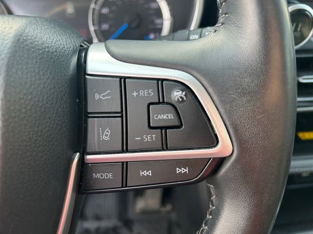 Certified 2024 Toyota Highlander XLE image 35