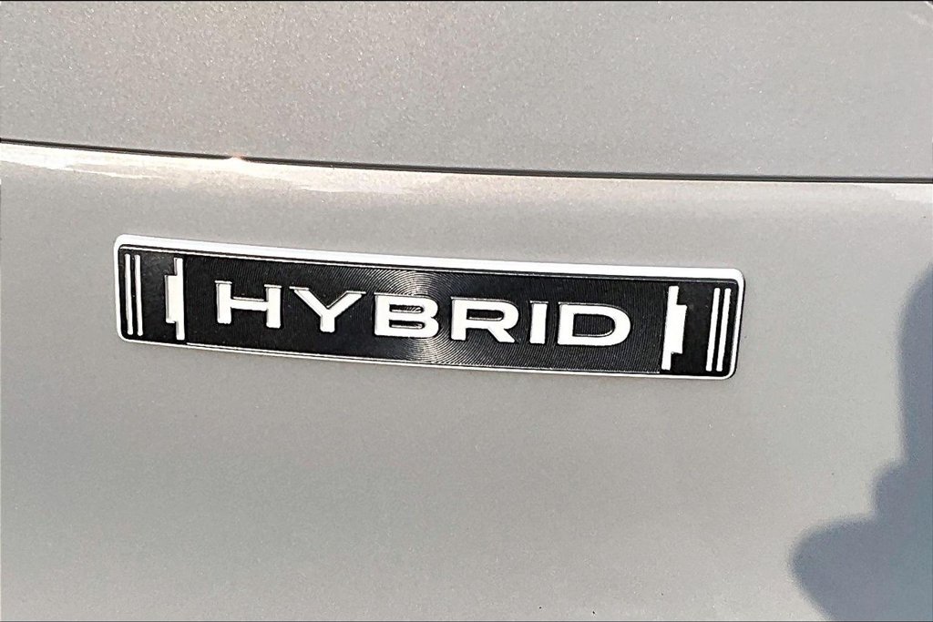 Used 2025 Subaru Forester Touring AWD/4WD image 25