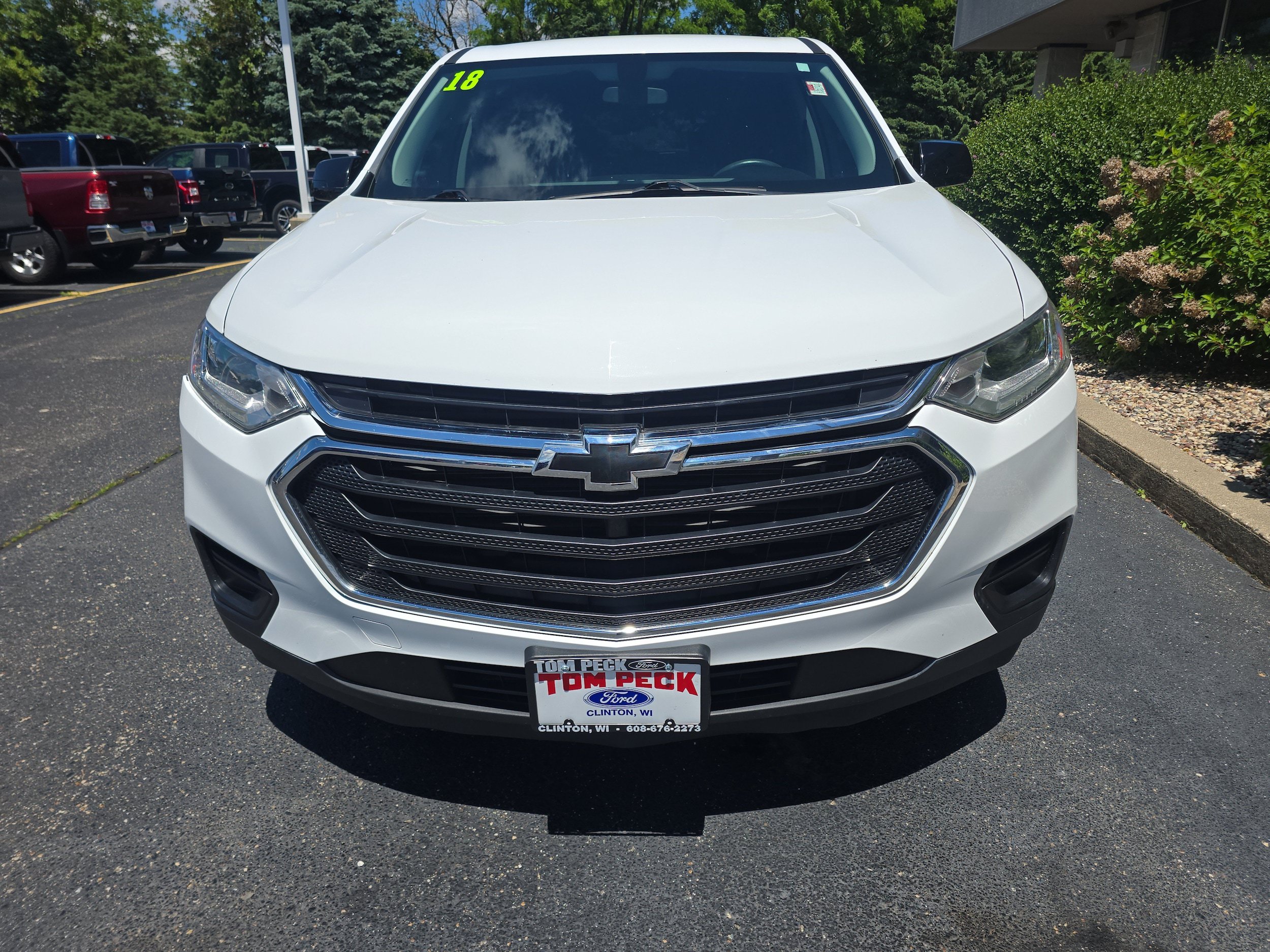 Used 2018 Chevrolet Traverse LS w/ LPO, Blackout Package FWD image 5