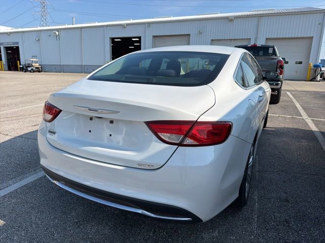 Used 2015 Chrysler 200 Limited FWD image 5