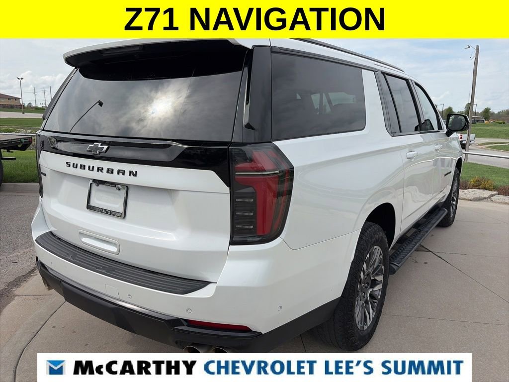 Used 2025 Chevrolet Suburban Z71 AWD/4WD image 13