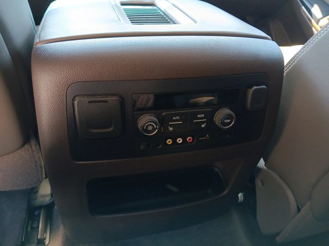 Used 2016 GMC Yukon Denali w/ Open Road Package RWD image 18