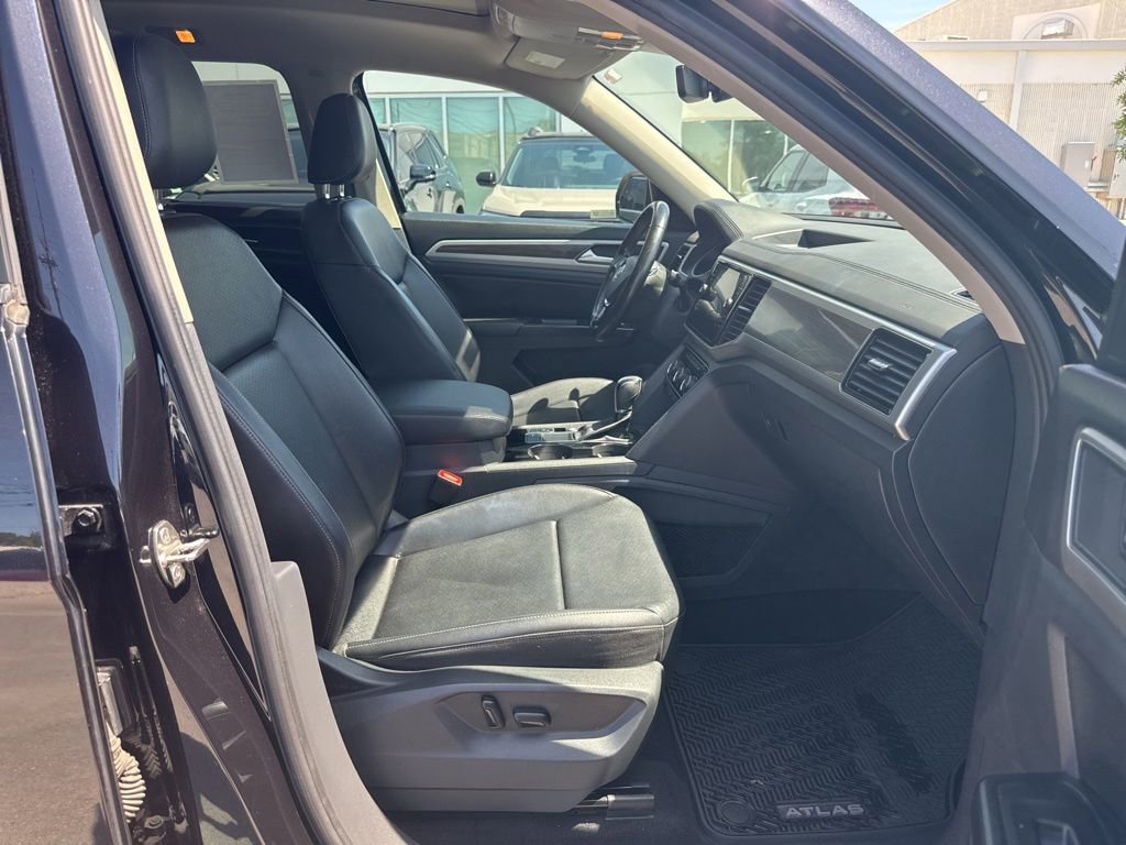 Used 2018 Volkswagen Atlas SEL FWD image 19