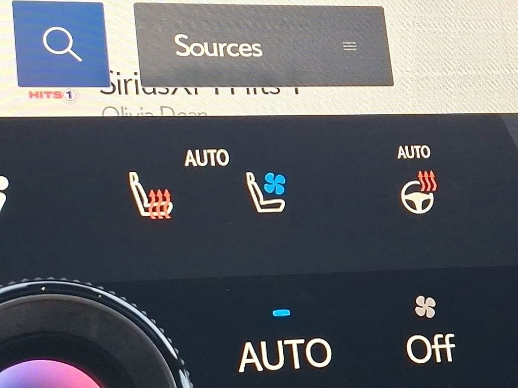 Used 2025 Lexus RX 350 Premium w/ Accessory Package (Z1) image 26