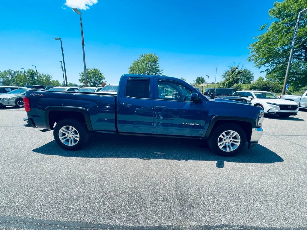 Used 2016 Chevrolet Silverado 1500 LT w/ All Star Edition AWD/4WD image 7