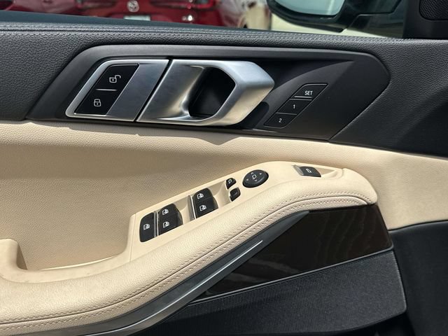 Used 2022 BMW X5 sDrive40i w/ Premium Package RWD image 26