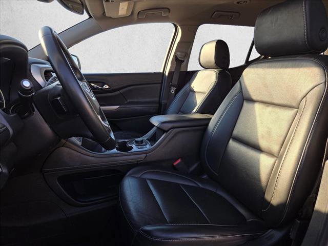 Used 2023 GMC Acadia SLT image 15