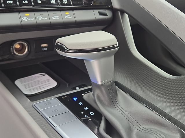 New 2026 Hyundai Elantra Sport FWD image 17