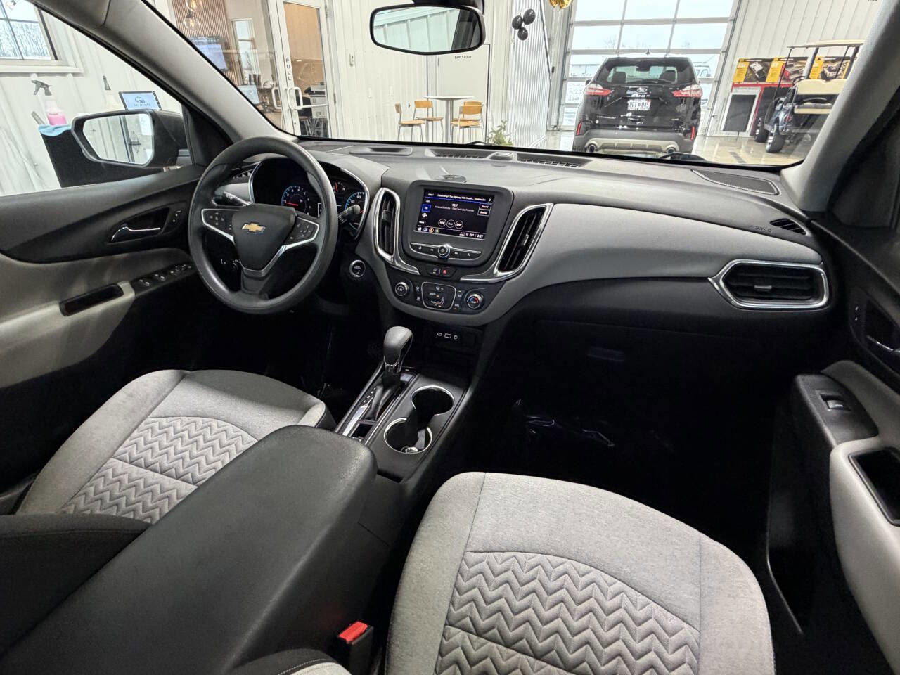 Used 2022 Chevrolet Equinox LS AWD/4WD image 15