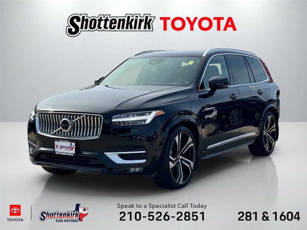 Used 2024 Volvo XC90 B6 Ultimate w/ Lounge Package