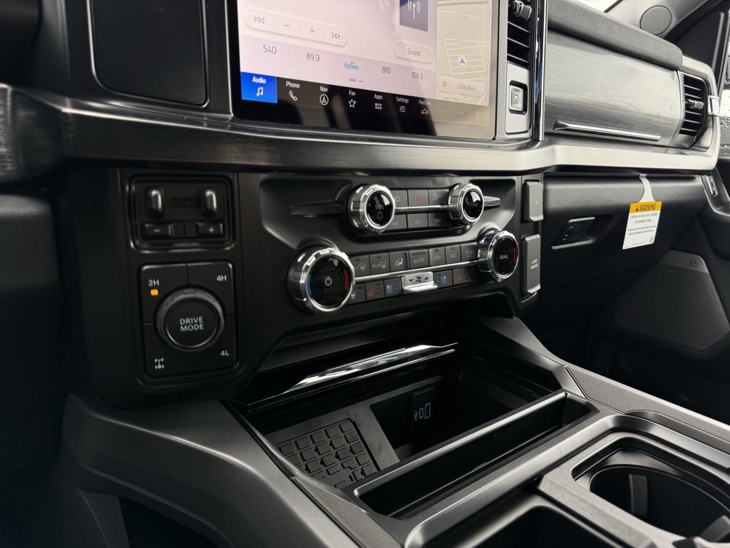 New 2026 Ford F250 Lariat w/ Black Appearance Package image 18