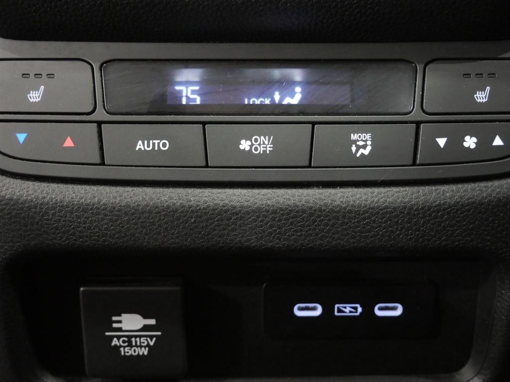 Used 2025 Honda Pilot Elite image 27