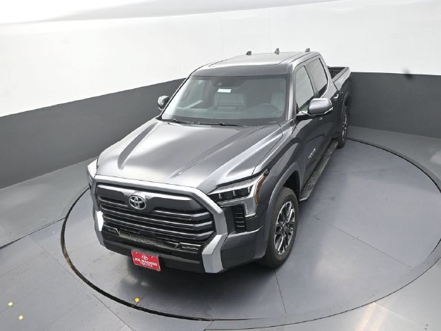 Used 2026 Toyota Tundra Limited AWD/4WD image 25