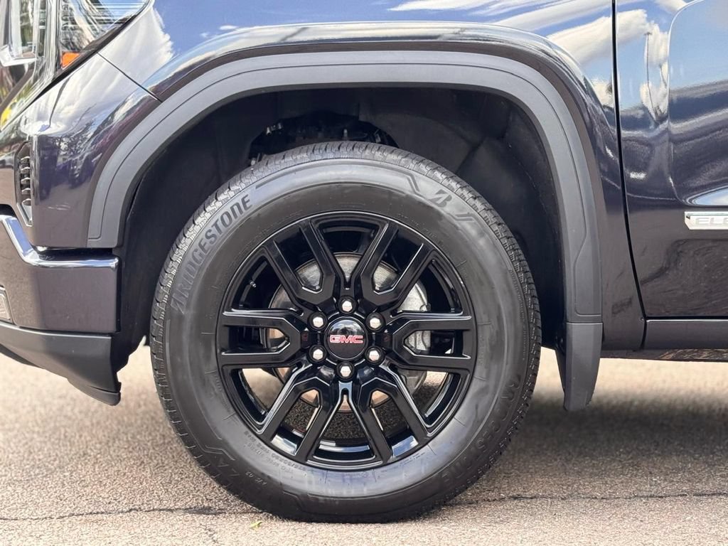 Used 2024 GMC Sierra 1500 Elevation AWD/4WD image 11