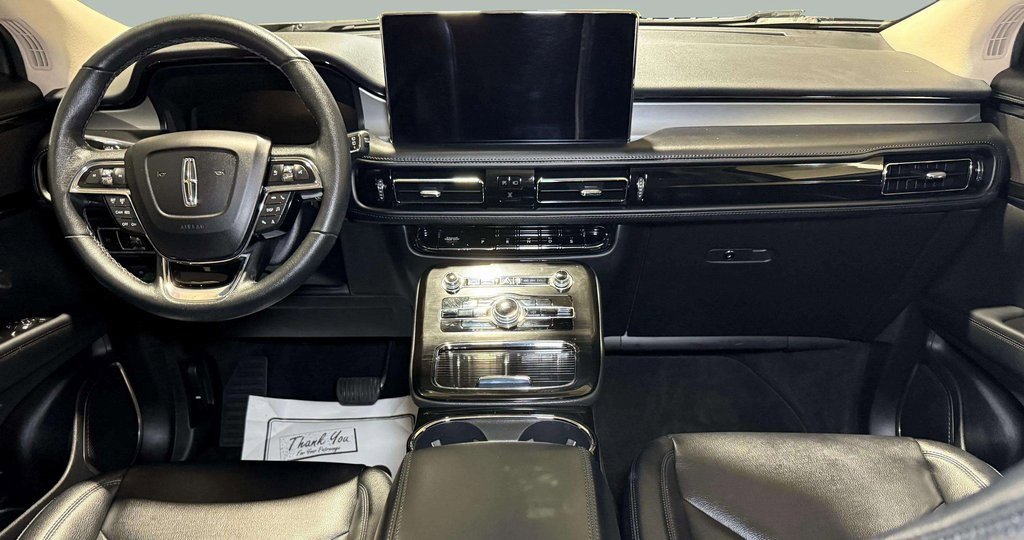 Used 2022 Lincoln Nautilus FWD w/ Premium Package image 18