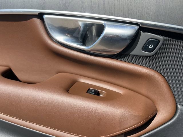 Used 2022 Volvo XC90 T6 Inscription w/ Advanced Package image 23