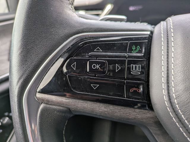 Used 2022 Jeep Grand Cherokee L Overland w/ Luxury Tech Group IV AWD/4WD image 15