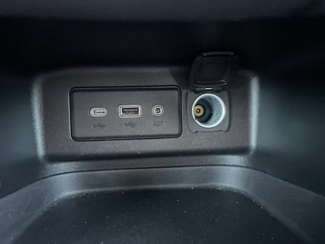 Used 2021 Chevrolet Equinox LT FWD image 24
