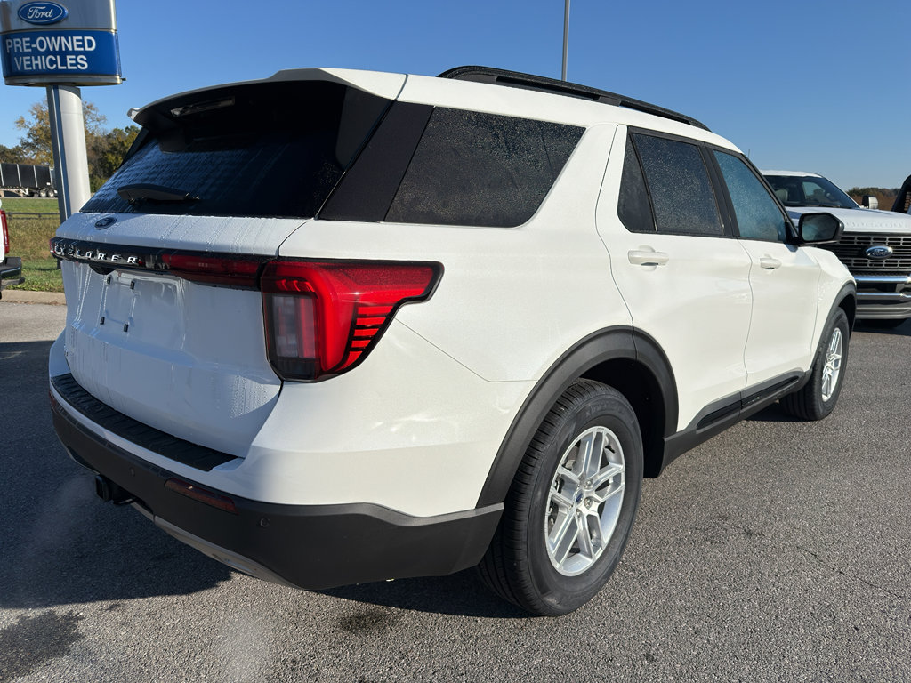 New 2026 Ford Explorer Active w/ Active Comfort Package image 5